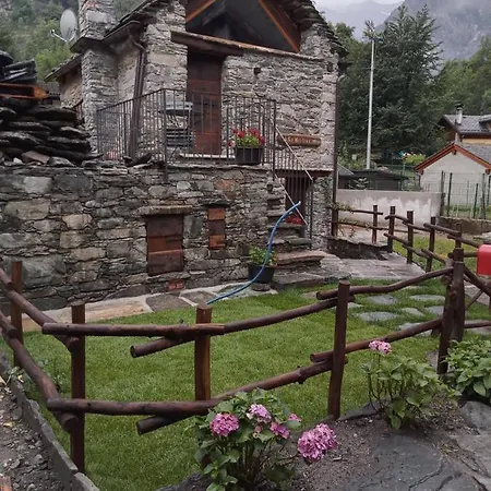 펜션 Casa Vacanza La Baitina Antronapiana