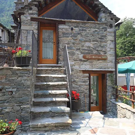 Casa Vacanza La Baitina 펜션 *