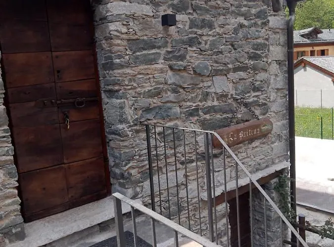 Casa Vacanza La Baitina Feriehus